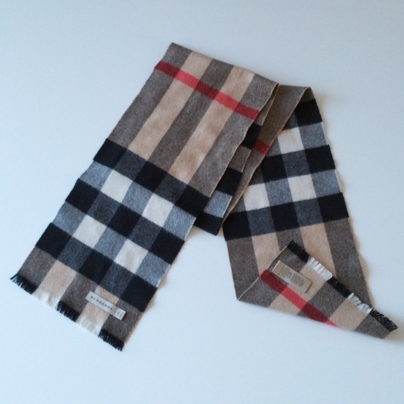 Burberry Exploded Check Cashmere Scarf - Picture 2 of 5